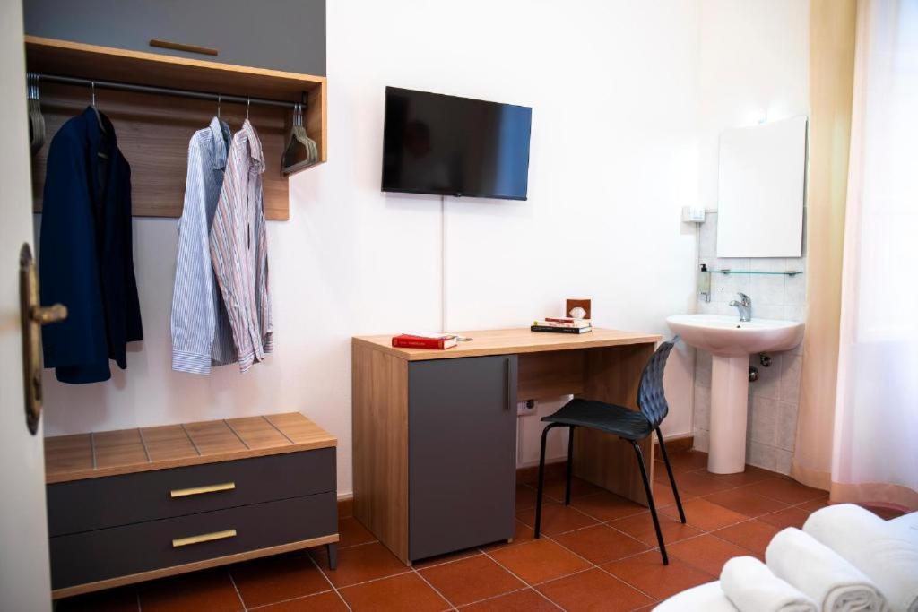 Ballaro' Hotel - Budget Room Palermo Esterno foto