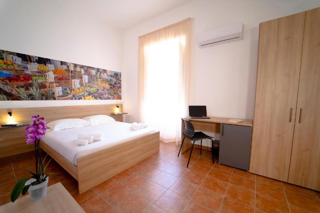 Ballaro' Hotel - Budget Room Palermo Esterno foto